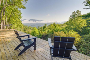 Fire Pit and Views Pet-Friendly Spruce Pine Studio